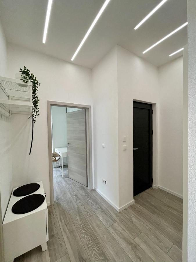 Lambda Holiday Apartments Jesenice  Eksteriør bilde